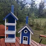 Widny Jas Zaprasza Z Psem Nad Jezioro Na Kaszuby *